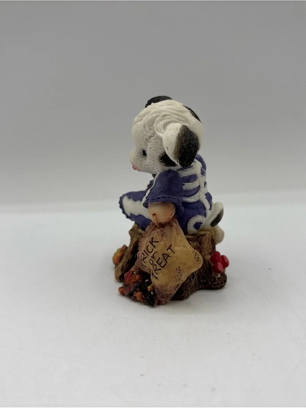 Mary’s Moo Moos 1996 Vintage Who-o-o Are Moo-o-o‎ 185744 Enesco Resin Figurine